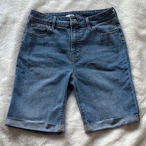 Old Navy High Rise Bermuda Shorts Denim Women Size 2